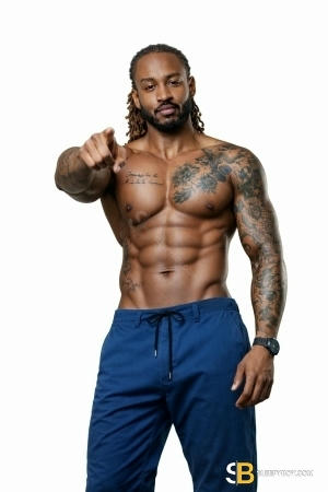 Bisexual Escort Bigboyderek 31yr - blowjob