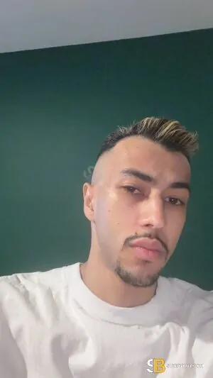 Bisexual Escort Jacob V Big Dick 9” 27yr - exhibitionist