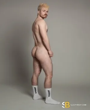 Gay Escort Eddy 25yr - cum on body