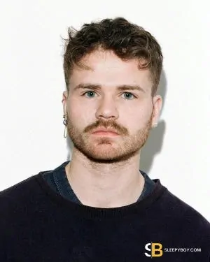Gay Escort Eddy 29yr - trios