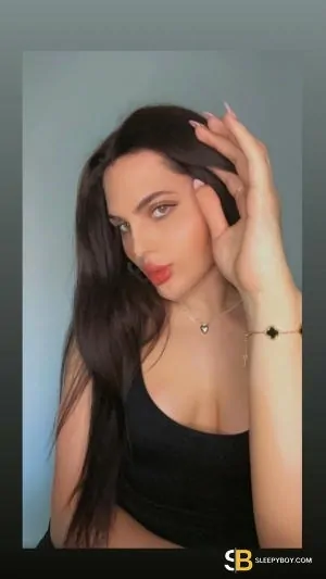 Bisexual Escort Lucia 23yr - blowjob