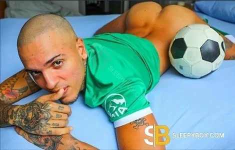 Gay Escort Leo Rex Porn Star 25yr - licking