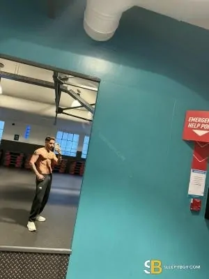 Gay Escort Tales_brazilian_xxl 24yr - blowjob