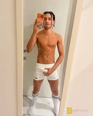 Gay Escort Lucas Twink 23yr - trios