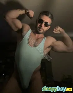 male escort London Phi Masseur