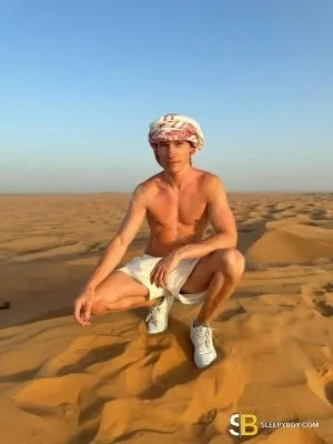 Gay Escort Laurent 25yr - trios