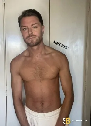 Bisexual Escort Grey 26yr - always safe sex