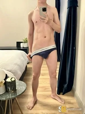 Gay Escort Mark 26yr - role