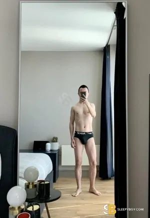 Gay Escort Mark 26yr - role
