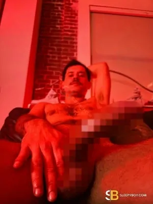 Gay Escort Felipexxl 31yr - gangbang