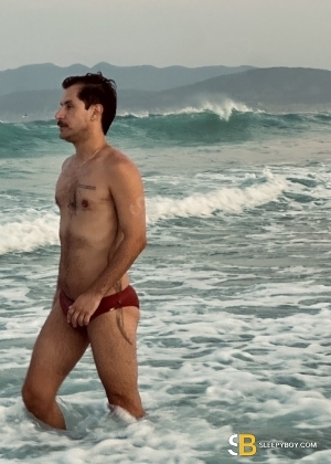 Gay Escort Felipexxl 31yr - gangbang