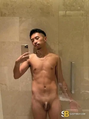 Gay Escort Tpbldnvers 22yr - trios