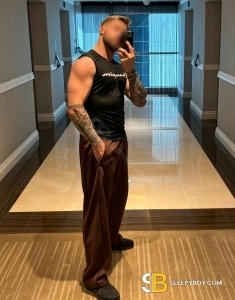 male escort London Vik_tor