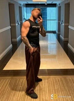 Bisexual Escort Vik_tor 31yr - double penetration