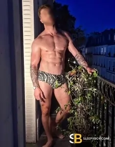 male escort London Vik_tor