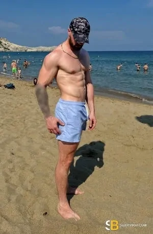 Bisexual Escort Vik_xxl 28yr - licking