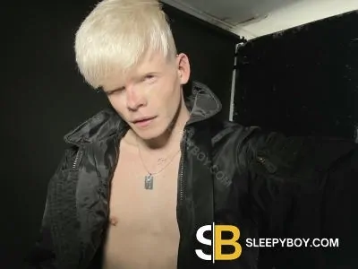 Gay Escort Kay 23yr - always safe sex