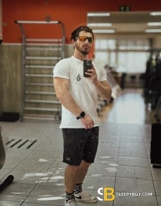 male rent boy Birmingham Matteo