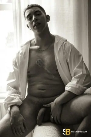 Gay Escort Danny Xxl 23yr - licking