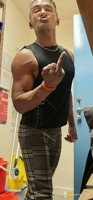 Gay Escort Paul 45yr - massage