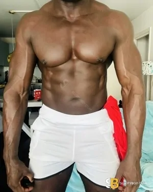 Bisexual Escort Hungmyke 42yr - exhibitionist