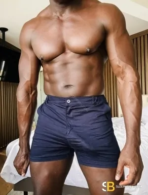 Bisexual Escort Hungmyke 42yr - trios