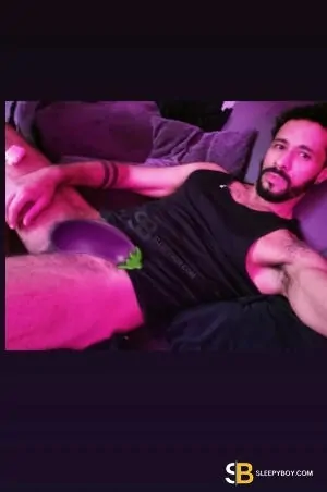 Gay Escort Alan 30yr - trios