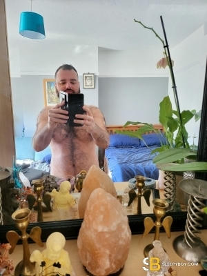 Bisexual Escort Luke 28yr - licking