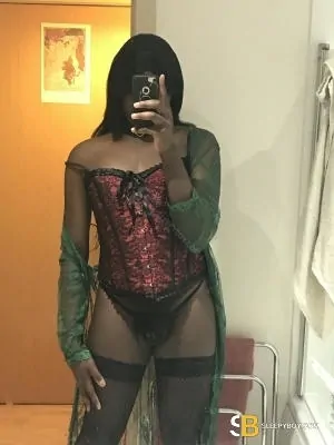 Gay Escort Lisa 24yr - massage