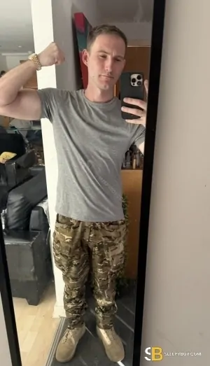 Bisexual Escort Jordan 29yr - shaving