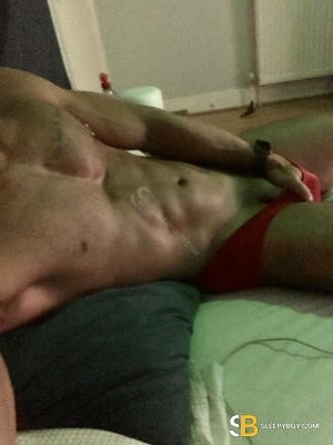 Gay Escort Eduardo 33yr - sucking