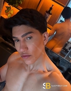 male rent boy London Ericson Padilha