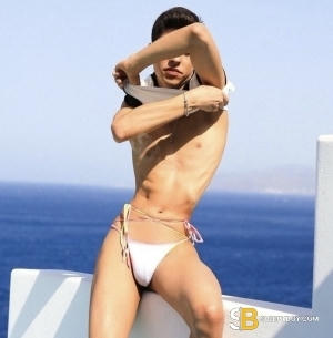 Gay Escort Lucca Twink 19yr - always safe sex