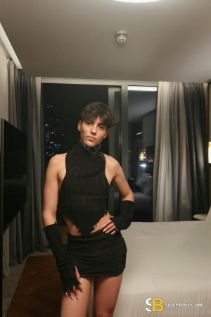 Gay Escort Lucca Twink 20yr - blowjob