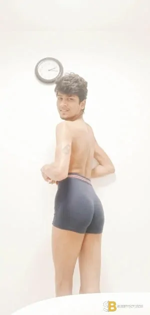 Gay Escort Tarun 25yr - sauna