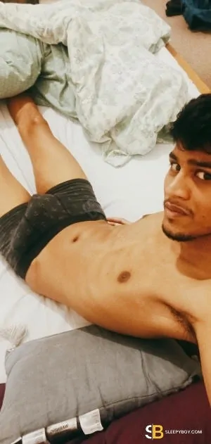 Gay Escort Tarun 26yr - massage