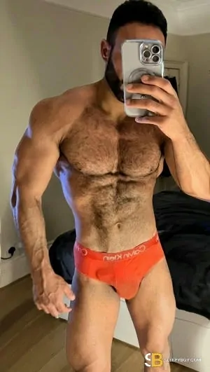 Gay Escort Bruno 30yr - cum on body