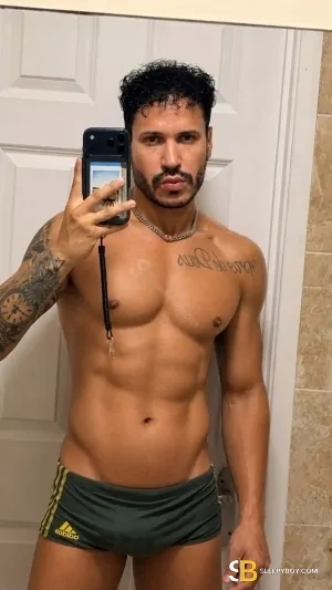 Bisexual Escort Yago Xl 26yr - double penetration