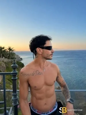 Bisexual Escort Yago Xl 26yr - double penetration