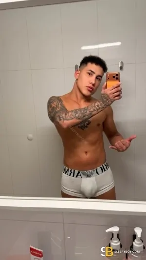 Bisexual Escort Chris_xl 27yr - exhibitionist