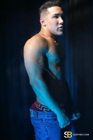 Bisexual Escort Chris_xl 27yr - massage