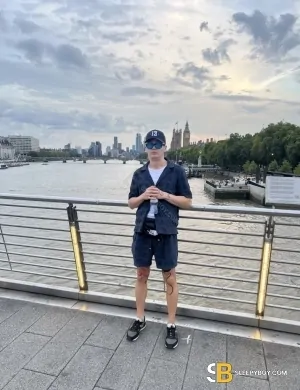 Bisexual Escort Dave 31yr - exhibitionist