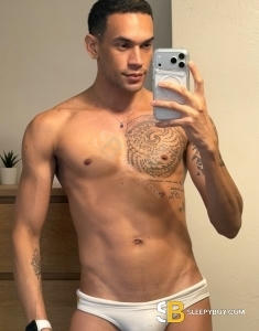 male escort Slough Gabriel Xxl