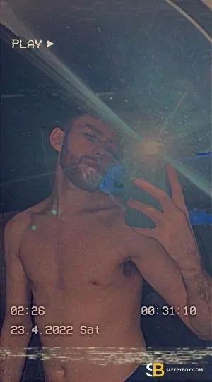 Gay Escort Ryan 23yr - licking