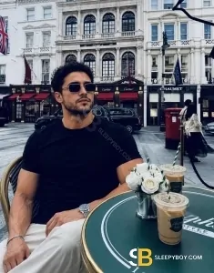 male escort London Luiz  Carvalho