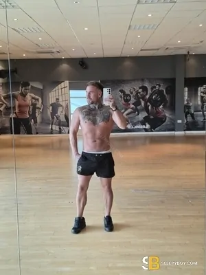 Gay Escort Karl James 34yr - always safe sex
