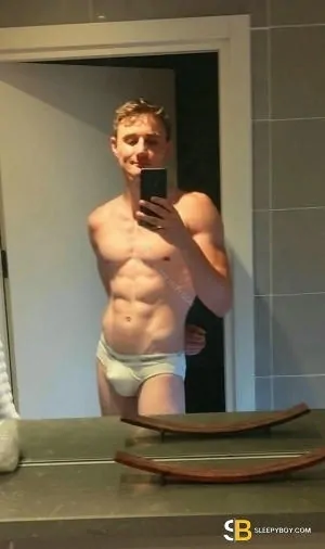 Gay Escort Daniel 29yr - licking