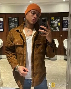 Gay Escort Leonardo Baiano 26yr - 69