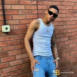 Gay Escort Leonardo Baiano 26yr - car dates