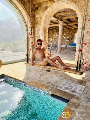 Gay Escort Kenniepeachboy 23yr - trios